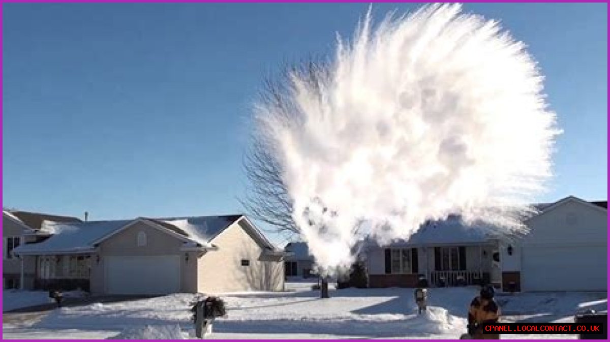 Does snow evaporate in cold weather?