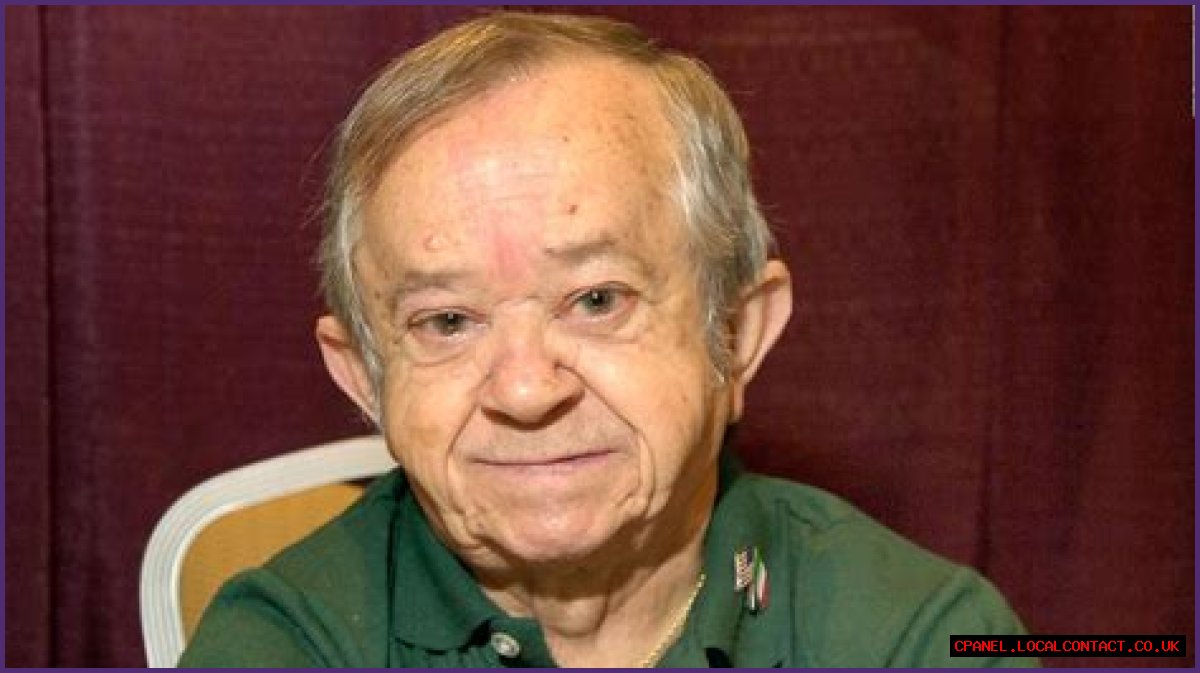 

	
		Felix Silla, Cousin Itt on ‘The Addams Family,’ Dies at 84
	
	