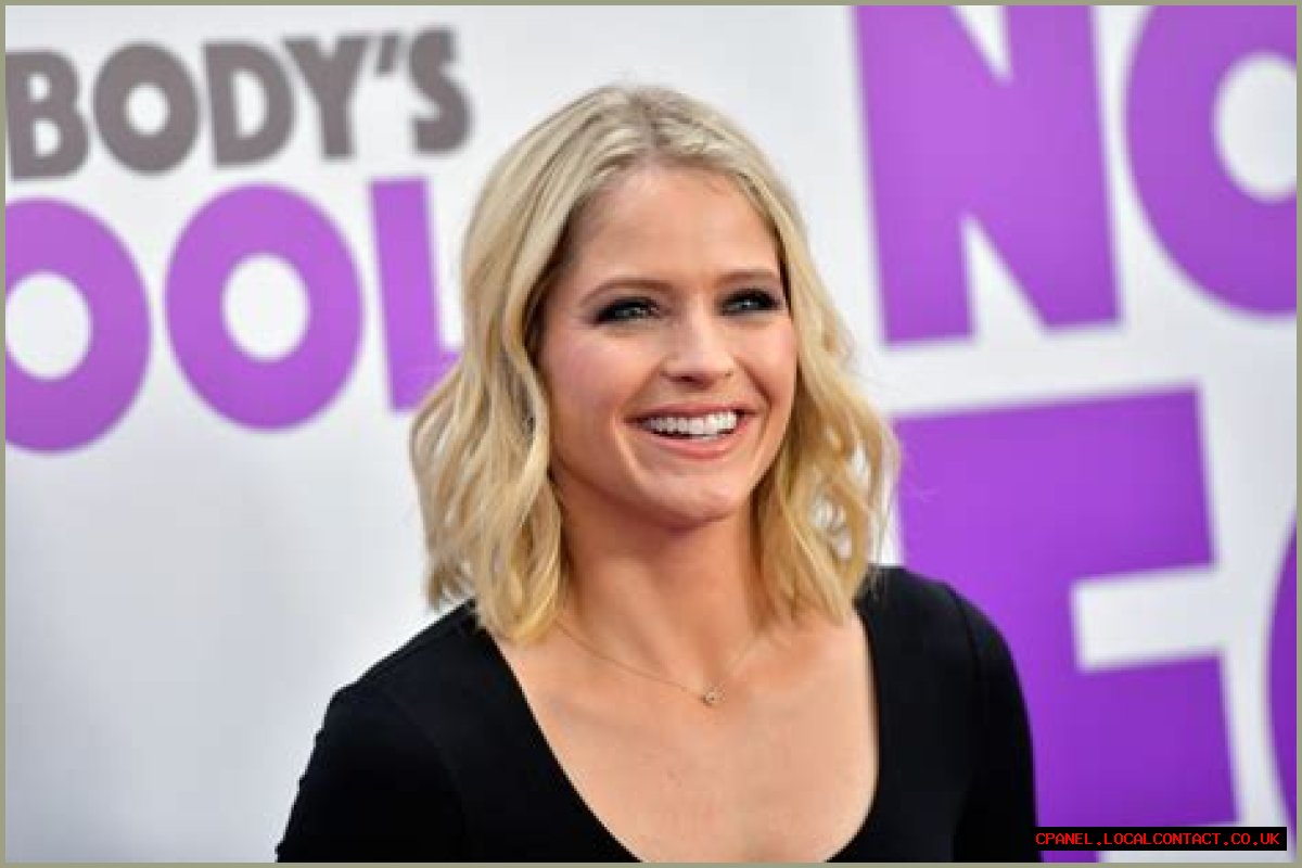 Sara Haines Is Back At ABC's 'The View'