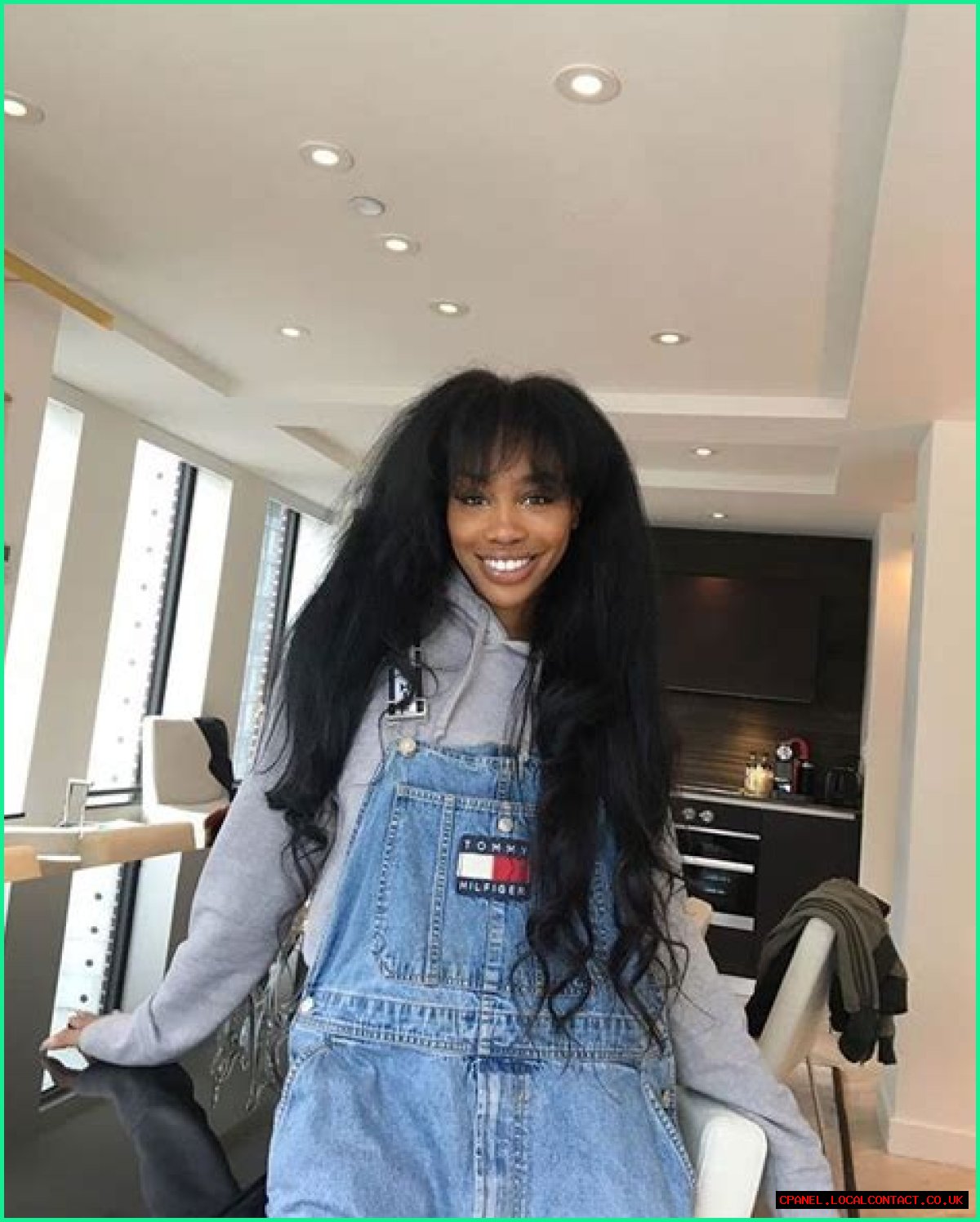 SZA’s self-care includes diligently-charged crystals, astrologers & intention oils