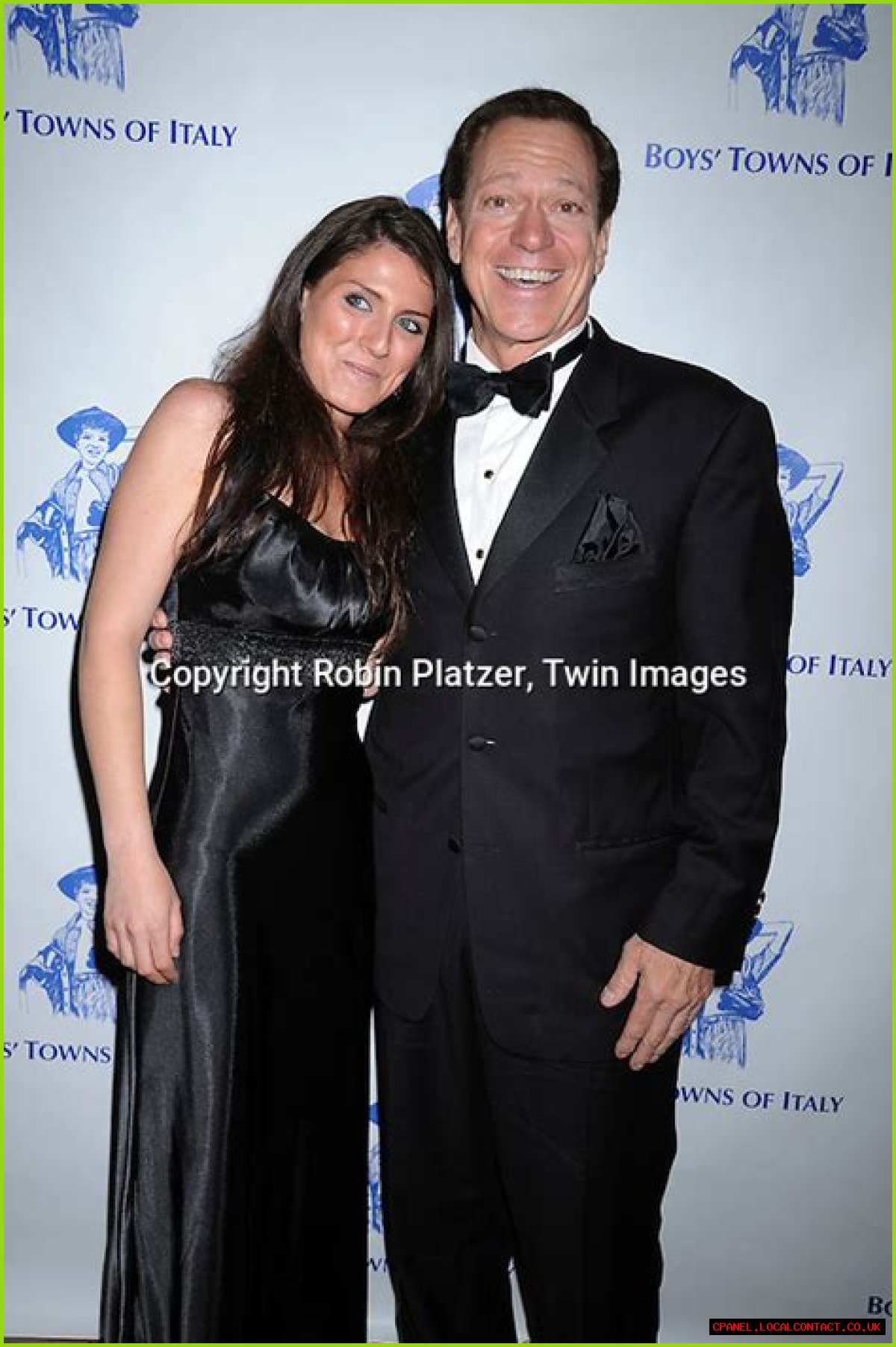 Who is Joe Piscopo Dating Now?