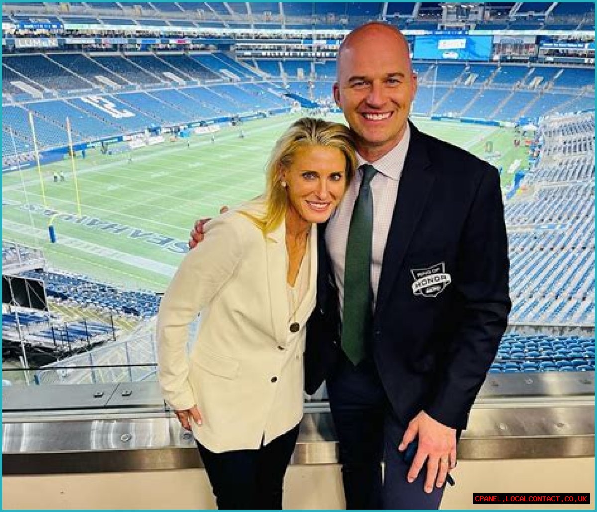 Who is Matt Hasselbeck Dating Now?